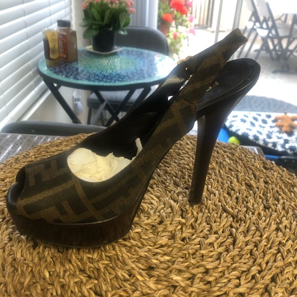 Fendi gorgeous pump - Picture 5 of 8